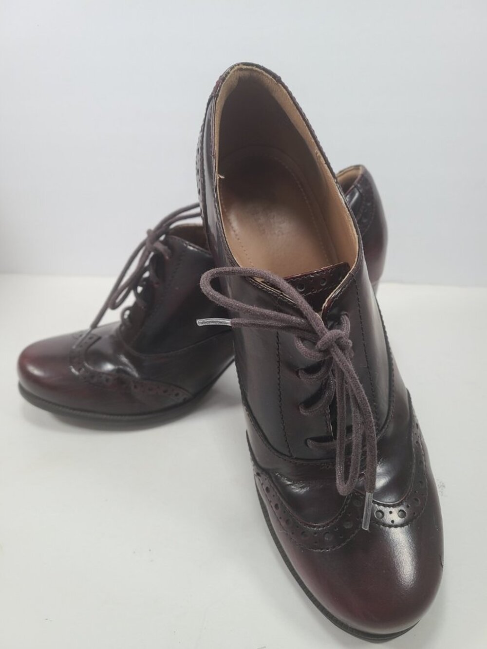 Clarks Artisan Ciera Pier Burgundy Brogue Heels  Brine Oxblood US 8 Wingtip